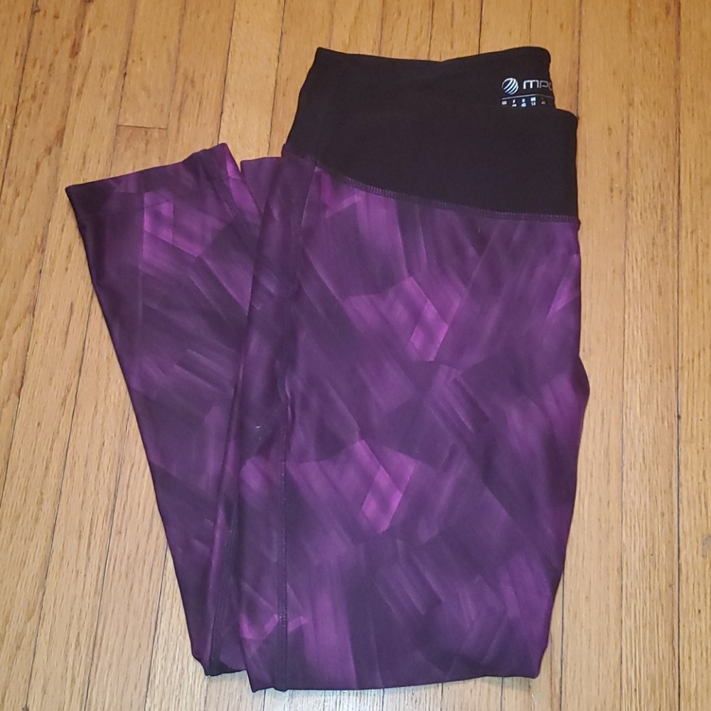 Capri workout pants